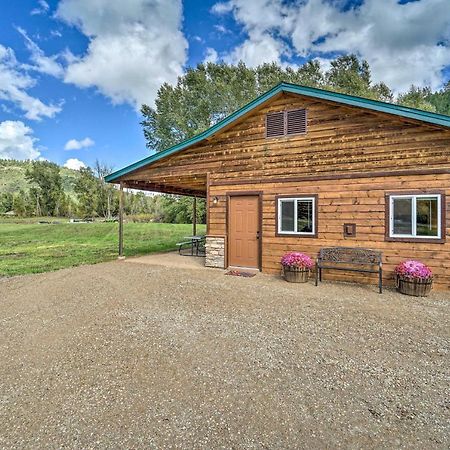 Serene Dolores Cabin With Patio And River Access! Екстериор снимка