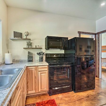 Serene Dolores Cabin With Patio And River Access! Екстериор снимка